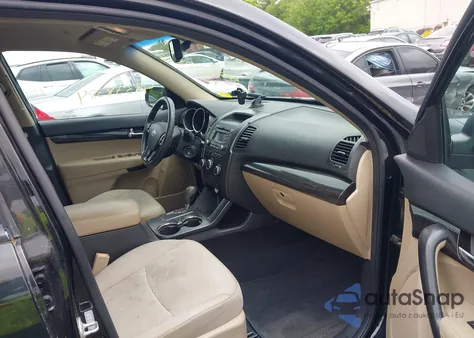 2011 Kia Sorento Lx из США, поврежденный, VIN 5XYKTCA13BG022340